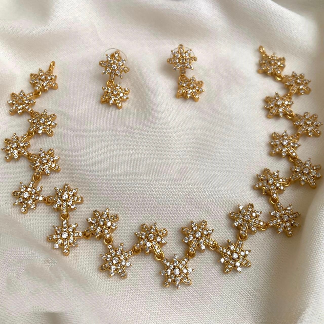 Diamond star necklace set